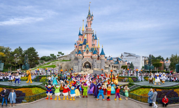 Mega Benelüx & Paris & Colmar & Köln Turu Pegasus Havayolları ile 7 Gece 8 Gün