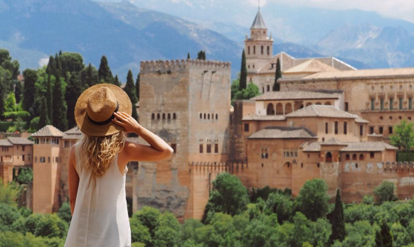 Mega İspanya & Endülüs Turu Pegasus Havayolları ile 7 Gece 8 Gün