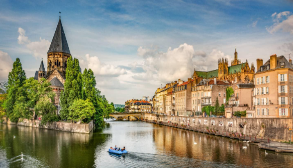Mega Benelüx & Paris & Colmar & Köln Turu Pegasus Havayolları ile 7 Gece 8 Gün