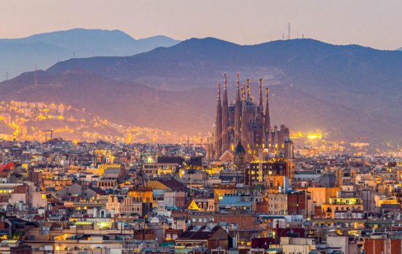 Mega İspanya & Endülüs Turu Pegasus Havayolları ile 7 Gece 8 Gün