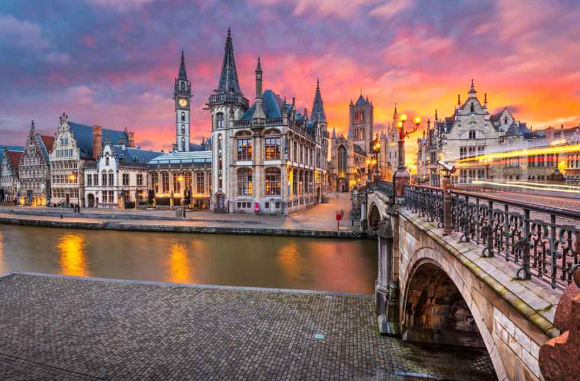 Elegant Benelux & Alsace & Paris Turu Ajet Havayolları ile 7 Gece 8 Gün